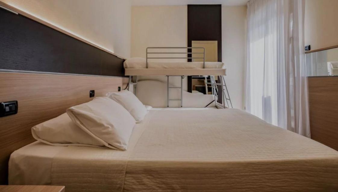 Hotel Napoleon San Mauro Mare Zewnętrze zdjęcie