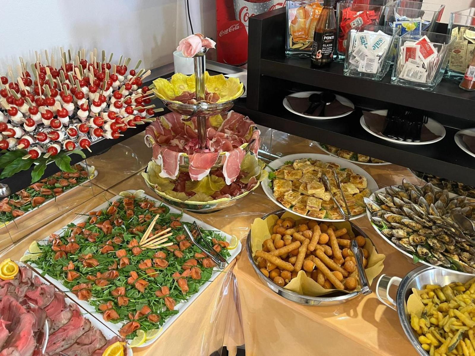 Hotel Napoleon San Mauro Mare Zewnętrze zdjęcie
